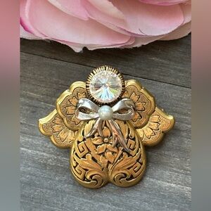 Vintage 1995 Gold Tone Filigree Angel Sparkly Rhinestone Brooch, Jane Signed